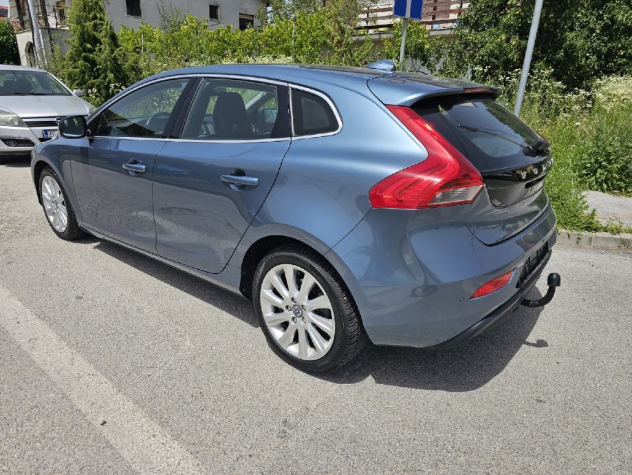 Volvo V40 D2, fotografija 7