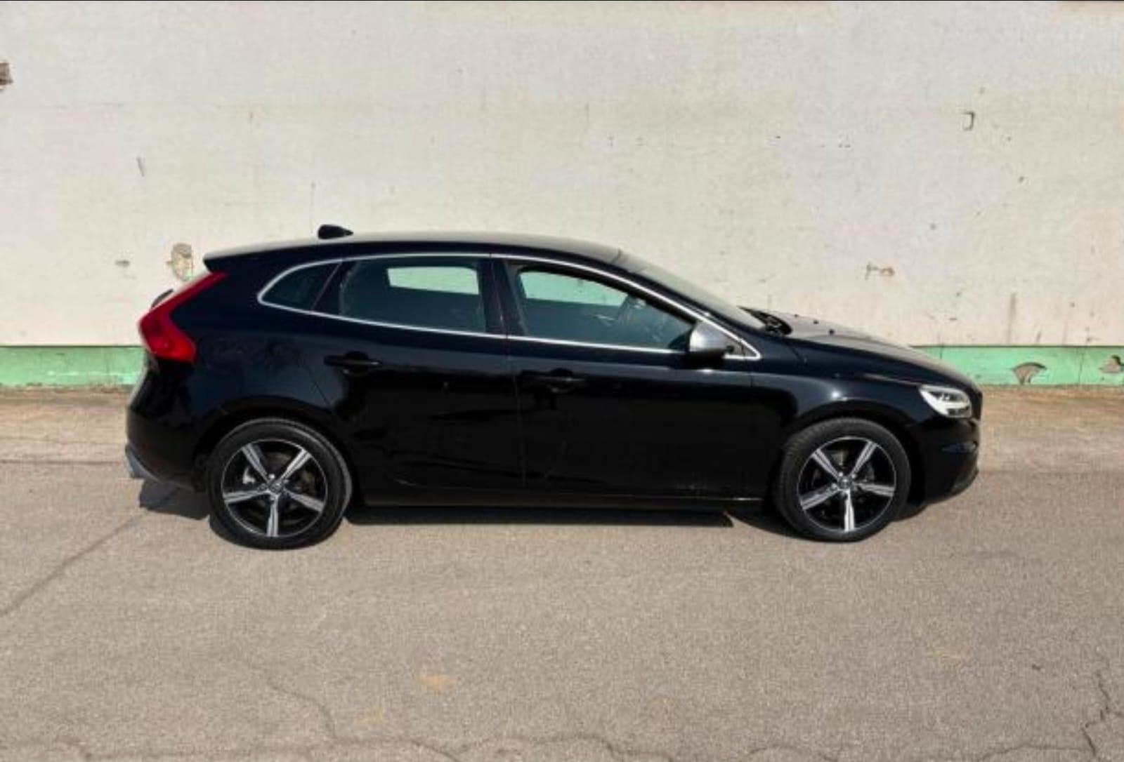 Volvo V40 D2 Sport R DESIGN - 2017G., fotografija 2