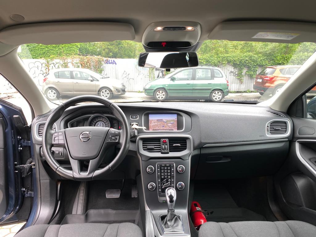 Volvo V40 D3 KINETIC AUTOMATIK, NAVI, TEMPOMAT, 4X GARANCIJA!!!, fotografija 17