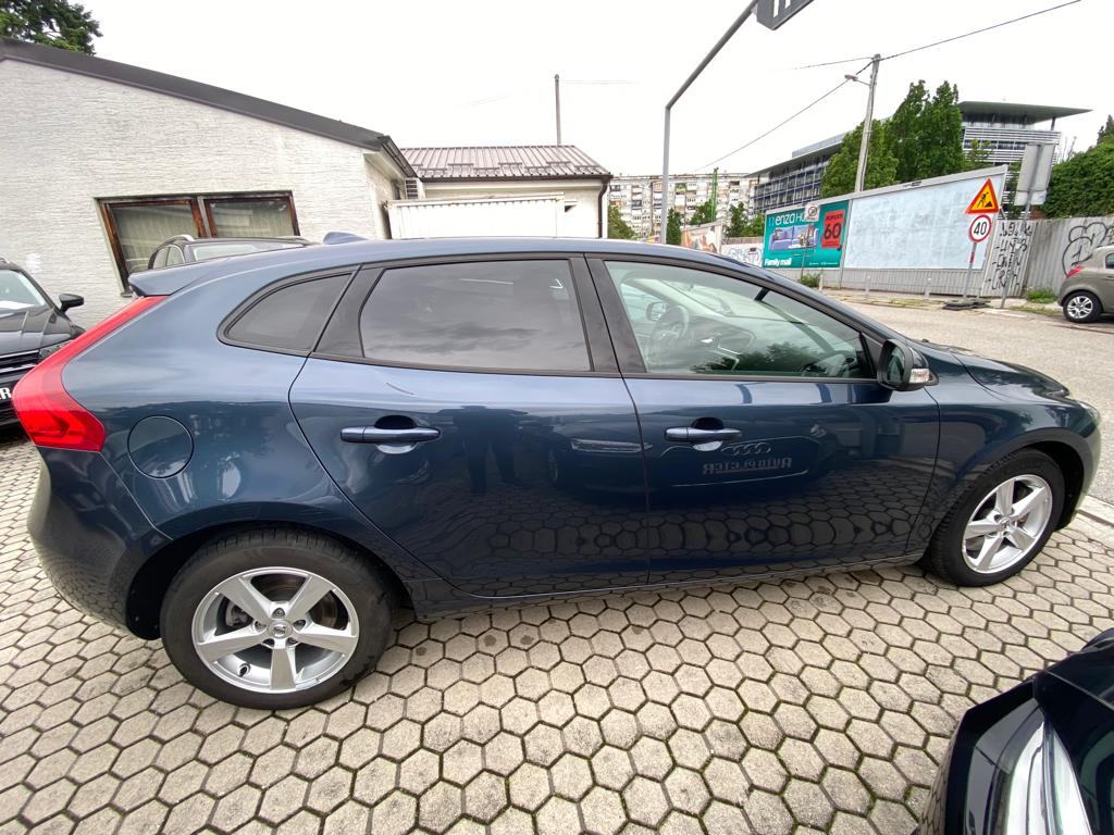 Volvo V40 D3 KINETIC AUTOMATIK, NAVI, TEMPOMAT, 4X GARANCIJA!!!, fotografija 7