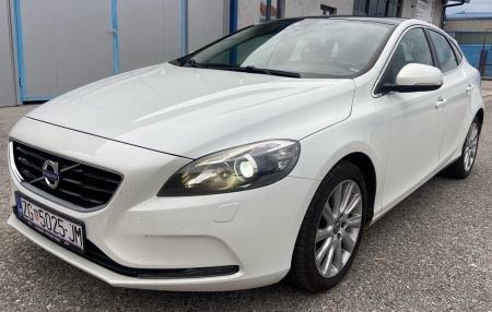 Volvo V40 D3 PANORAMA, fotografija 2