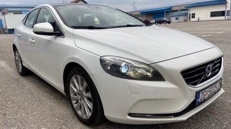 Volvo V40 D3 PANORAMA, fotografija 3