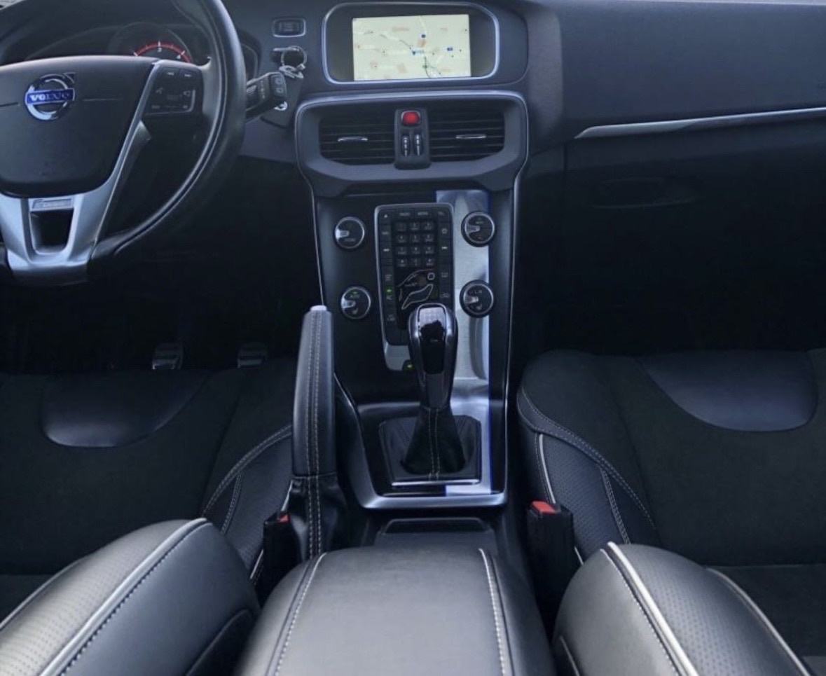 Volvo V40 D3 R-Design, Navi, Teilleder, Sitzheizung, Full...AKCIJA!!!, fotografija 14