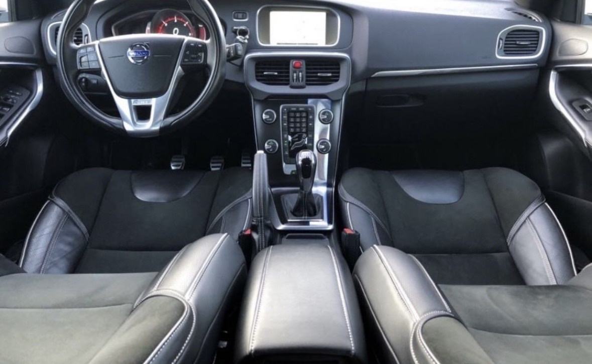 Volvo V40 D3 R-Design, Navi, Teilleder, Sitzheizung, Full...AKCIJA!!!, fotografija 13