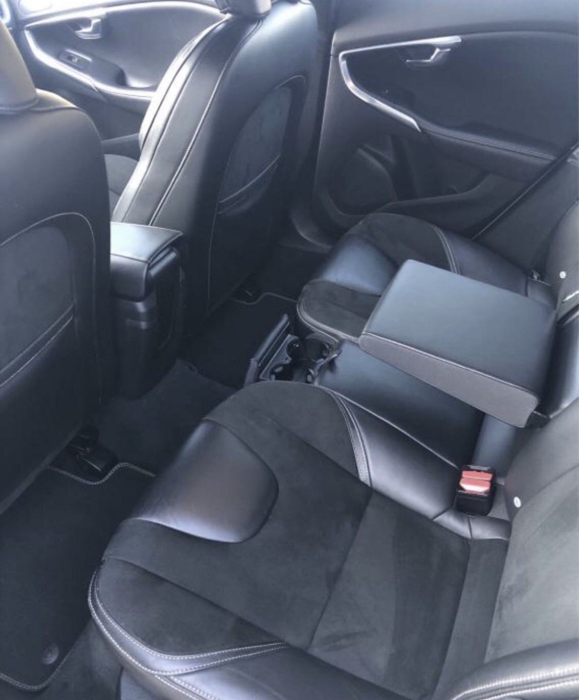 Volvo V40 D3 R-Design, Navi, Teilleder, Sitzheizung, Full...AKCIJA!!!, fotografija 16