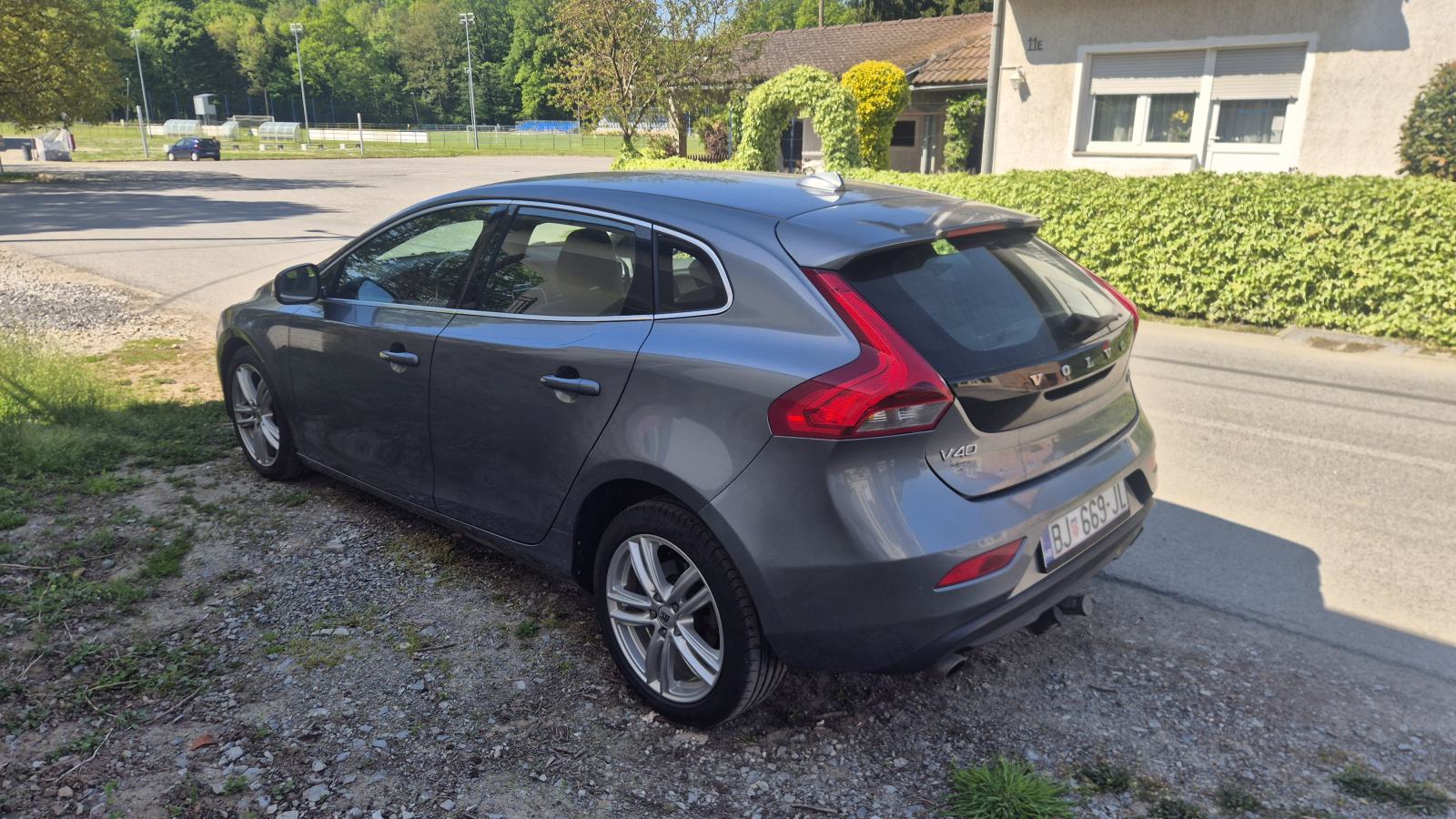 Volvo V40 D4, 140 KW/190KS, HARMAN/KARDON, REG 1 GOD, fotografija 2