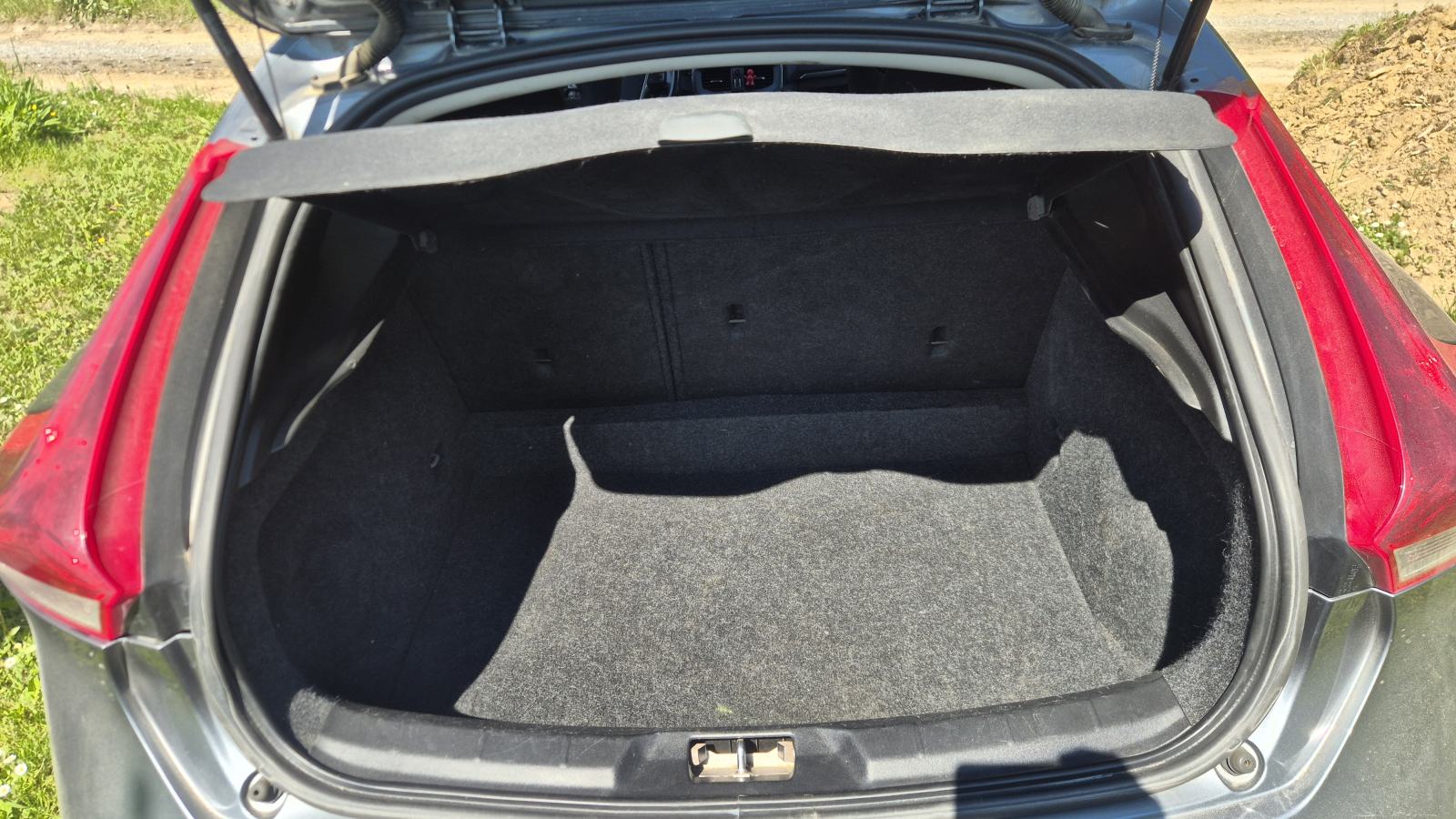 Volvo V40 D4, 140 KW/190KS, HARMAN/KARDON, REG 1 GOD, fotografija 11