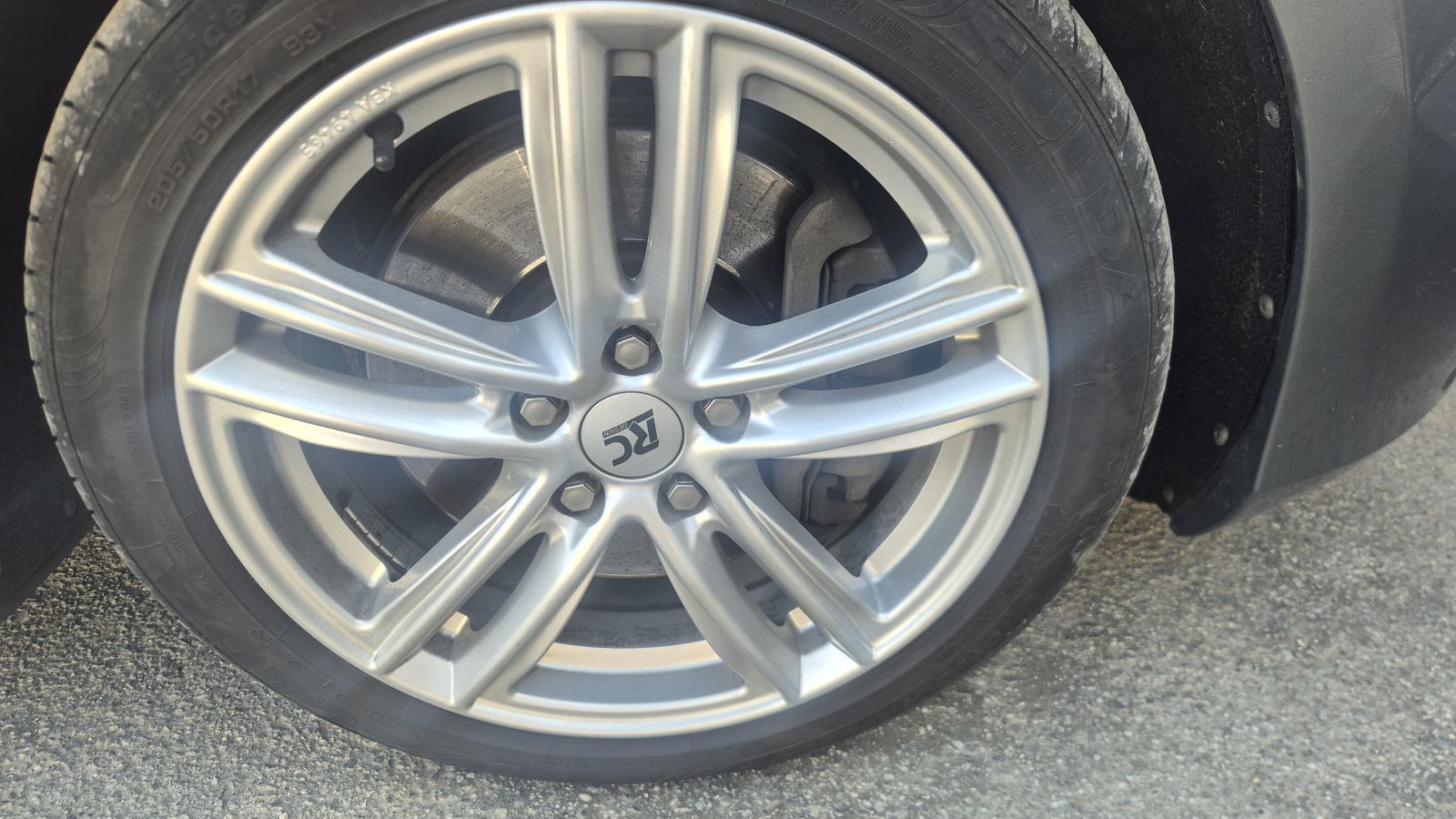 Volvo V40 D4, 140 KW/190KS, HARMAN/KARDON, REG 1 GOD, fotografija 5