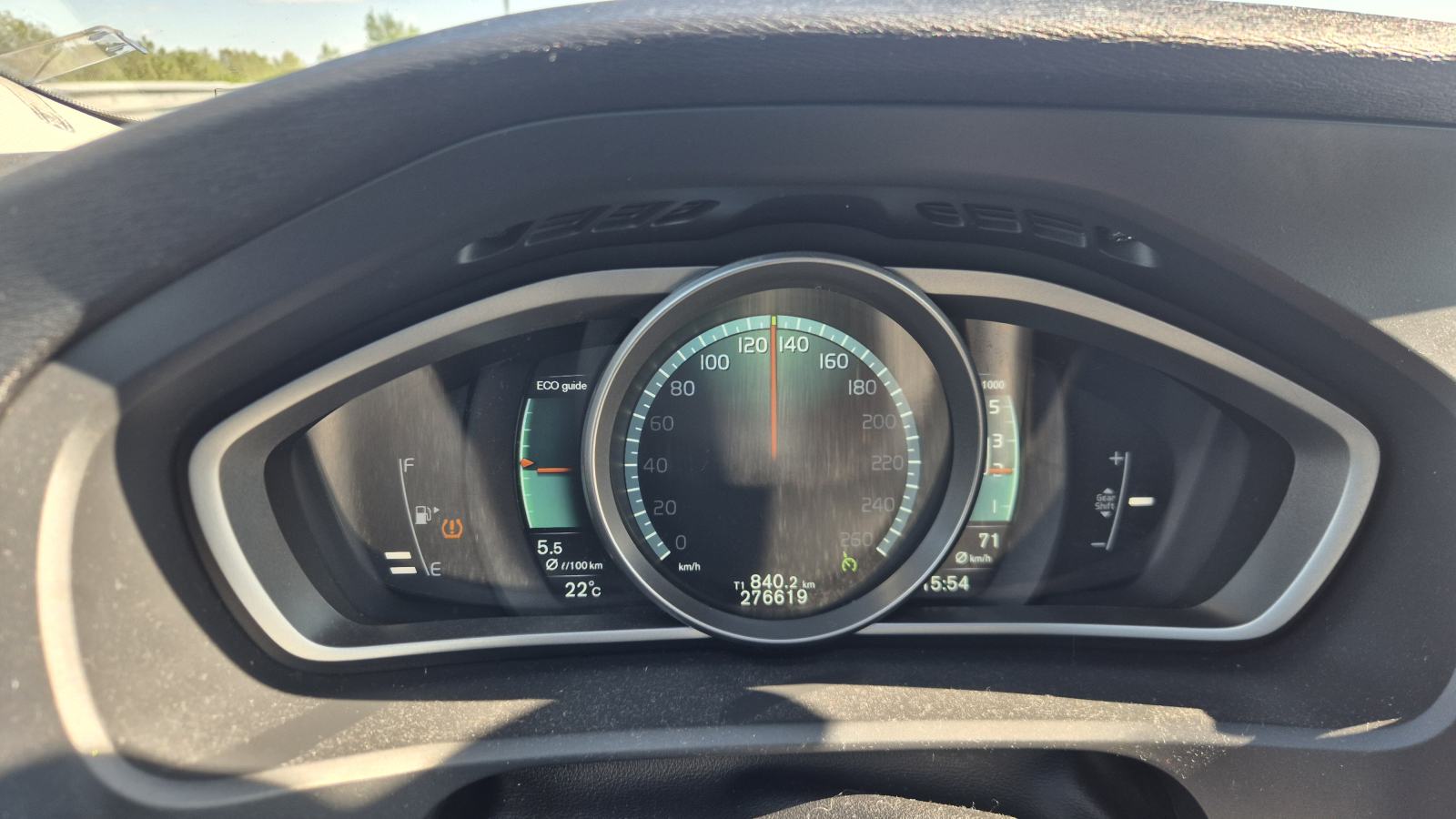 Volvo V40 D4, 140 KW/190KS, HARMAN/KARDON, REG 1 GOD, fotografija 15