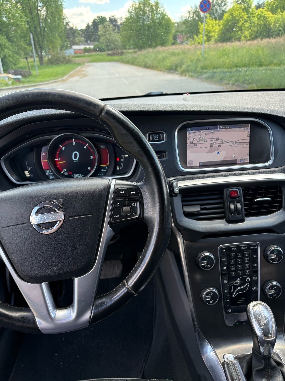 Volvo V40 D4 automatik, fotografija 11