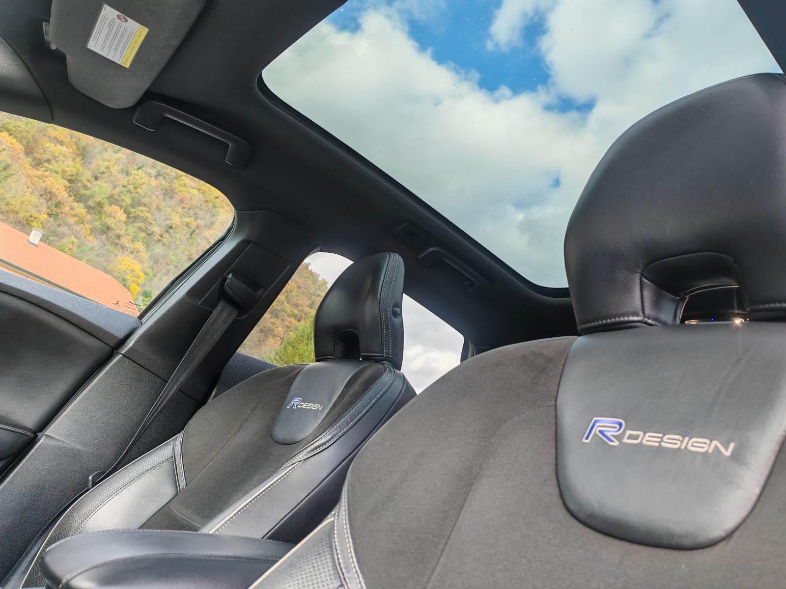 Volvo V40 D4, fotografija 3