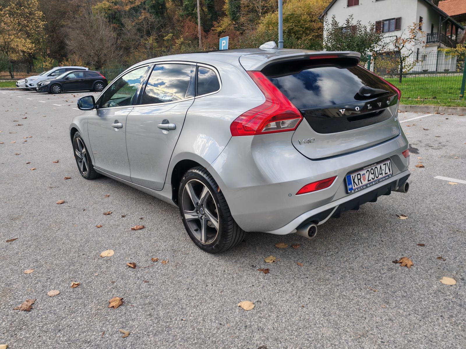 Volvo V40 D4, fotografija 7