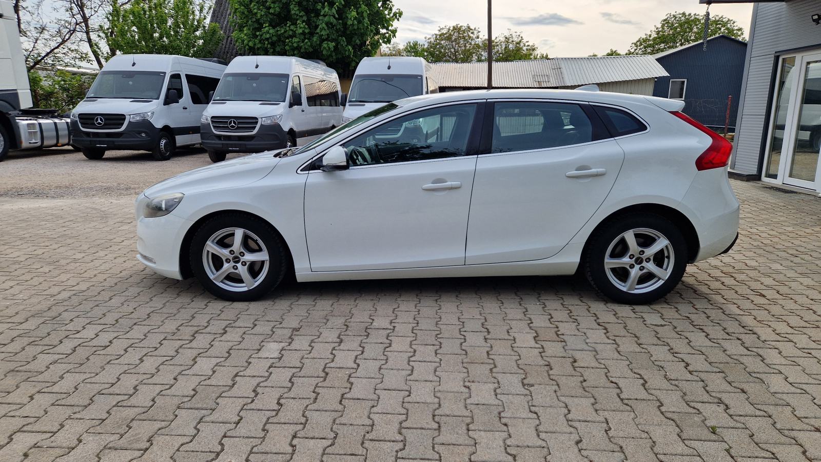 Volvo V40 T2 1.6 Momentum, fotografija 7