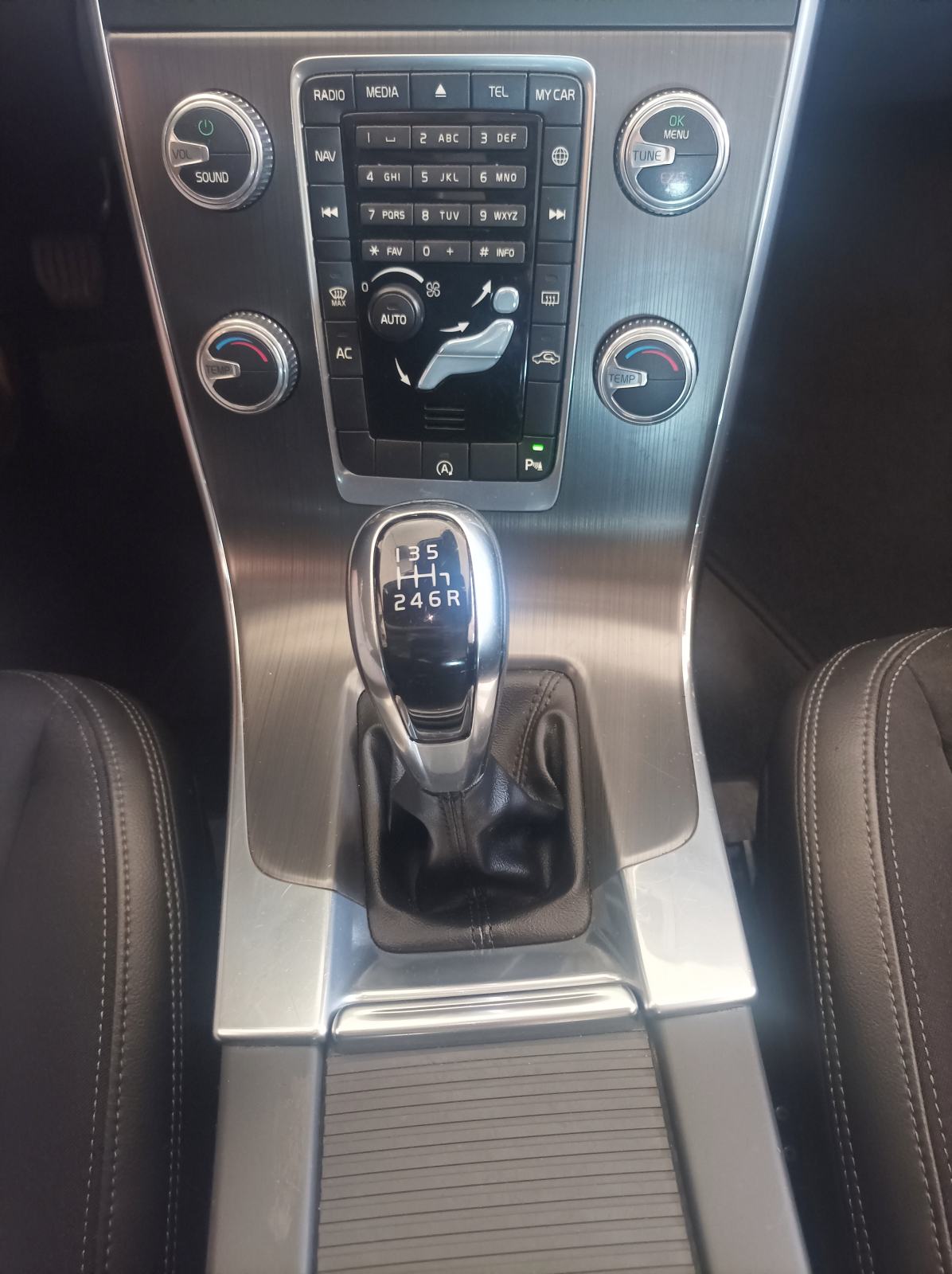 V 60 2.0 D *SUMMUM*, EURO KUKA, 120ks/6 brz.,, REG. GODINU DANA...., fotografija 12