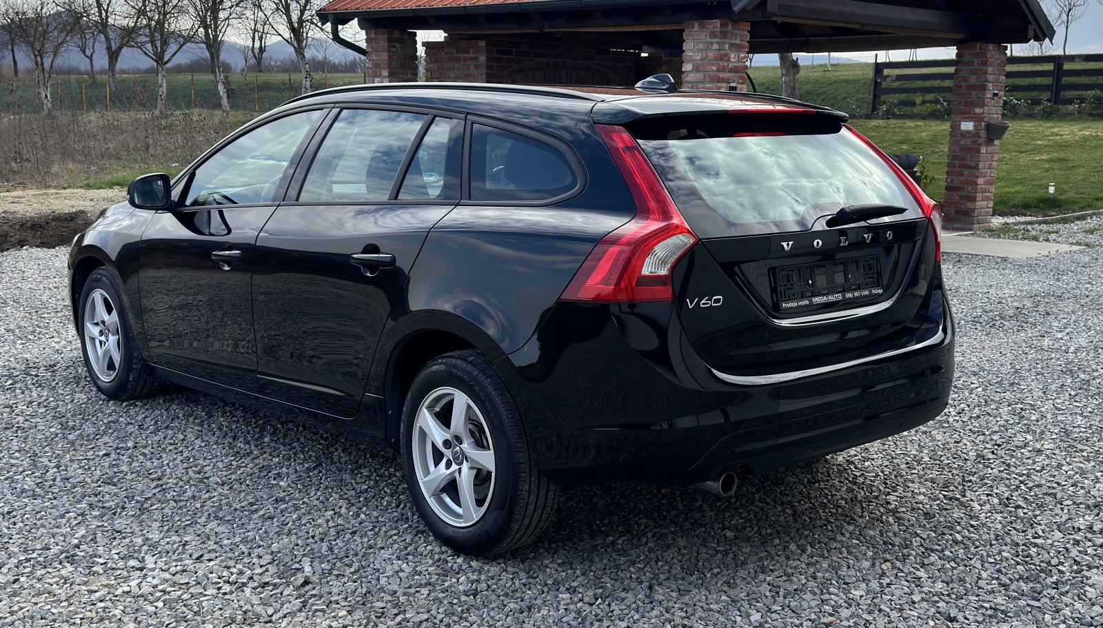 Volvo V60 2.0 D3*150ks*Navi*Pdc*Grij.Sj*Orig.Km*Ne plaća se prijenos, pogled izvana - slika 4
