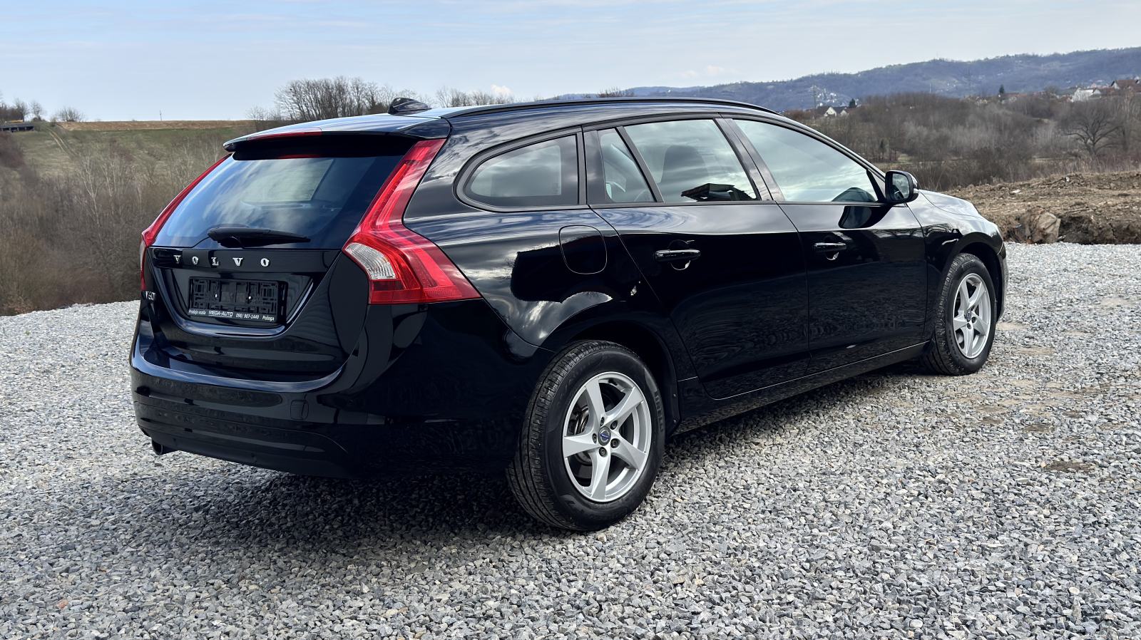 Volvo V60 2.0 D3*150ks*Navi*Pdc*Grij.Sj*Orig.Km*Ne plaća se prijenos, pogled izvana - slika 2