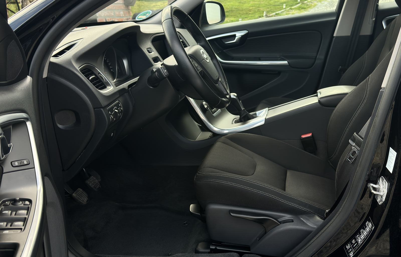 Volvo V60 2.0 D3*150ks*Navi*Pdc*Grij.Sj*Orig.Km*Ne plaća se prijenos, fotografija 17