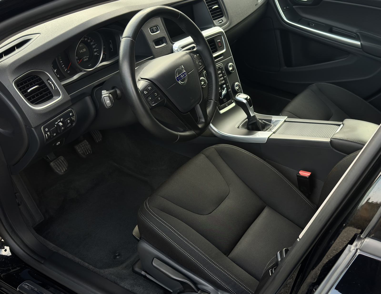 Volvo V60 2.0 D3*150ks*Navi*Pdc*Grij.Sj*Orig.Km*Ne plaća se prijenos, fotografija 11