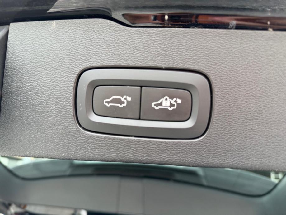 Volvo V60 B4 diesel 2022. g. - 145 kW, fotografija 17