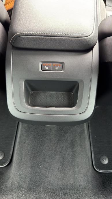 Volvo V60 B4 diesel 2022. g. - 145 kW, fotografija 18