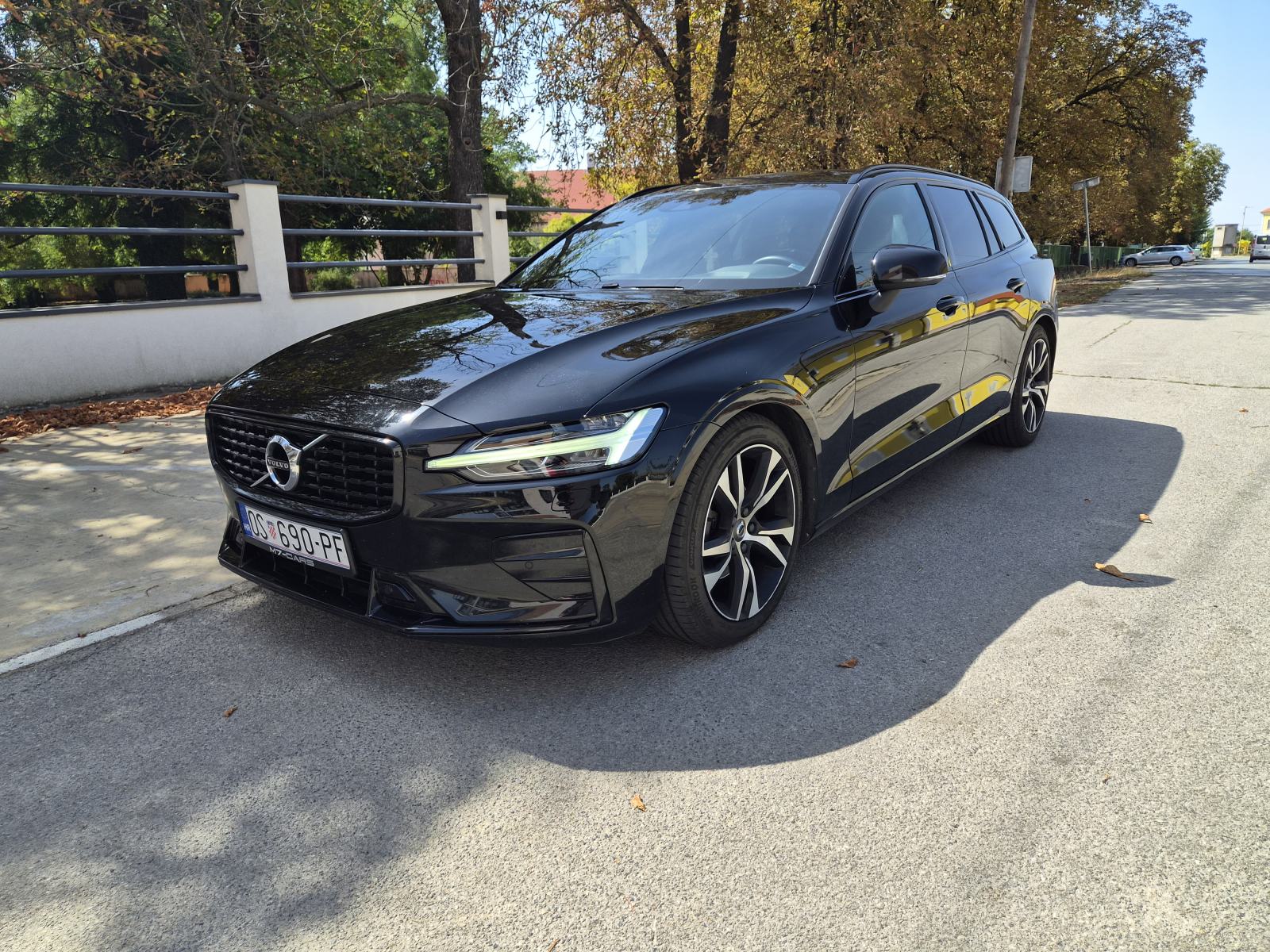 Volvo V60 B4 diesel 2022. g. - 145 kW, fotografija 6