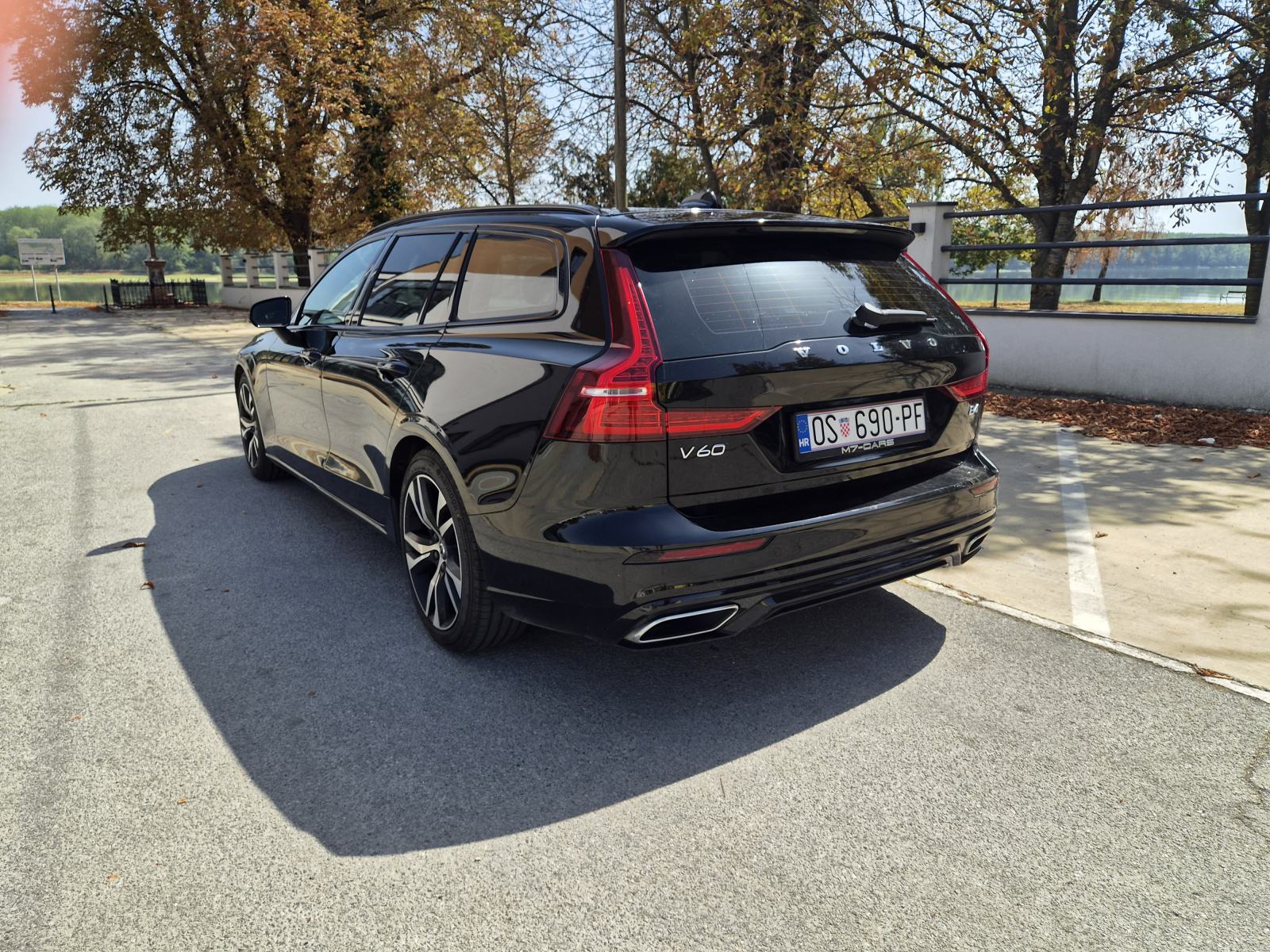 Volvo V60 B4 diesel 2022. g. - 145 kW, fotografija 5