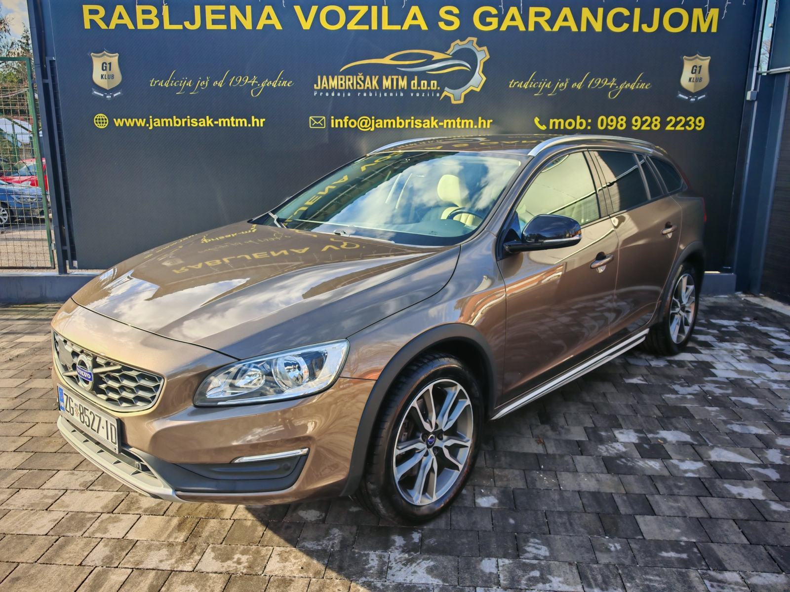 ⭐Volvo V60 CrossCountry 2.0 D ◽NAVI◽VELIKI SERVIS◽ PRIVAT◽REGISTRIRAN⭐, fotografija 1