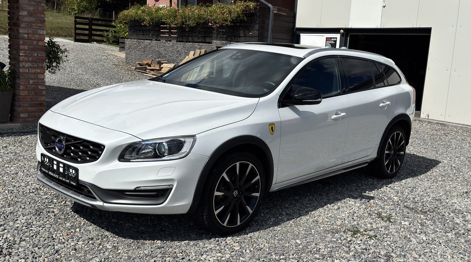 Volvo V60 Cross Country 2.0 D3*Automatik*Summum*Ne plaća se prijenos, fotografija 1