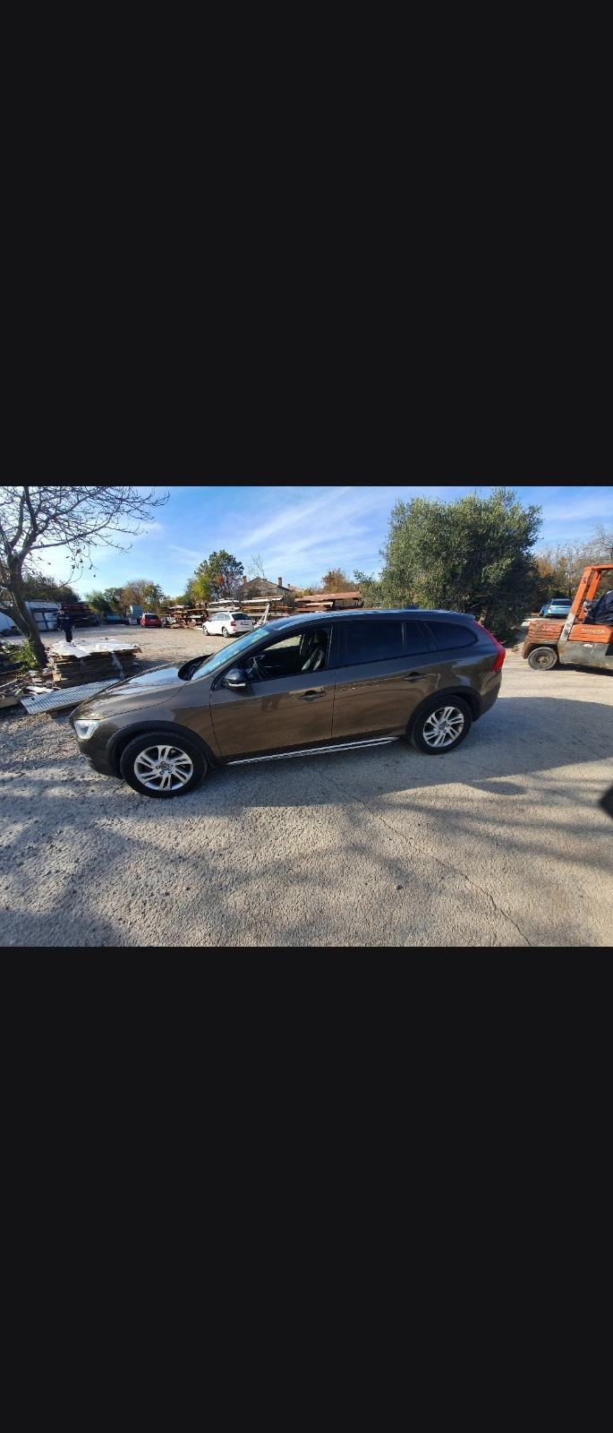 Volvo V60 Cross Country 2.0 Tdi, fotografija 2
