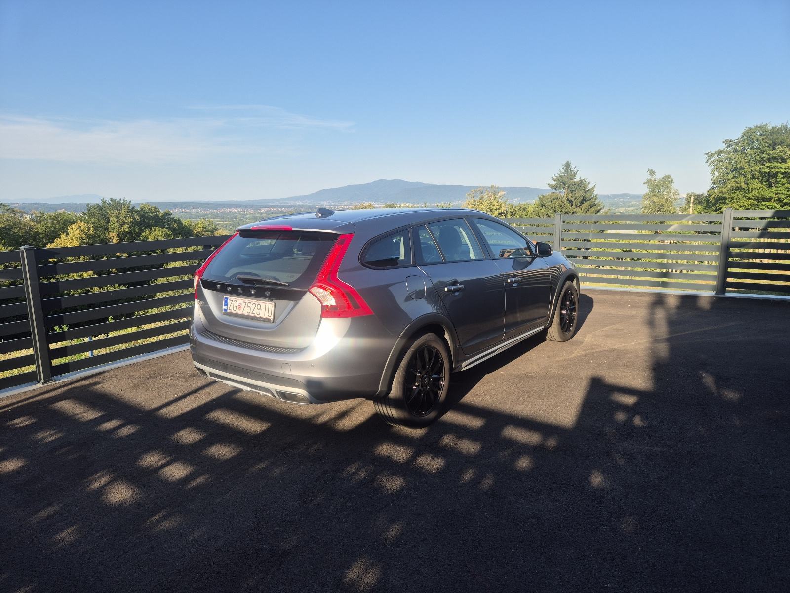 Volvo V60 Cross Country 2.0D automatik, fotografija 8