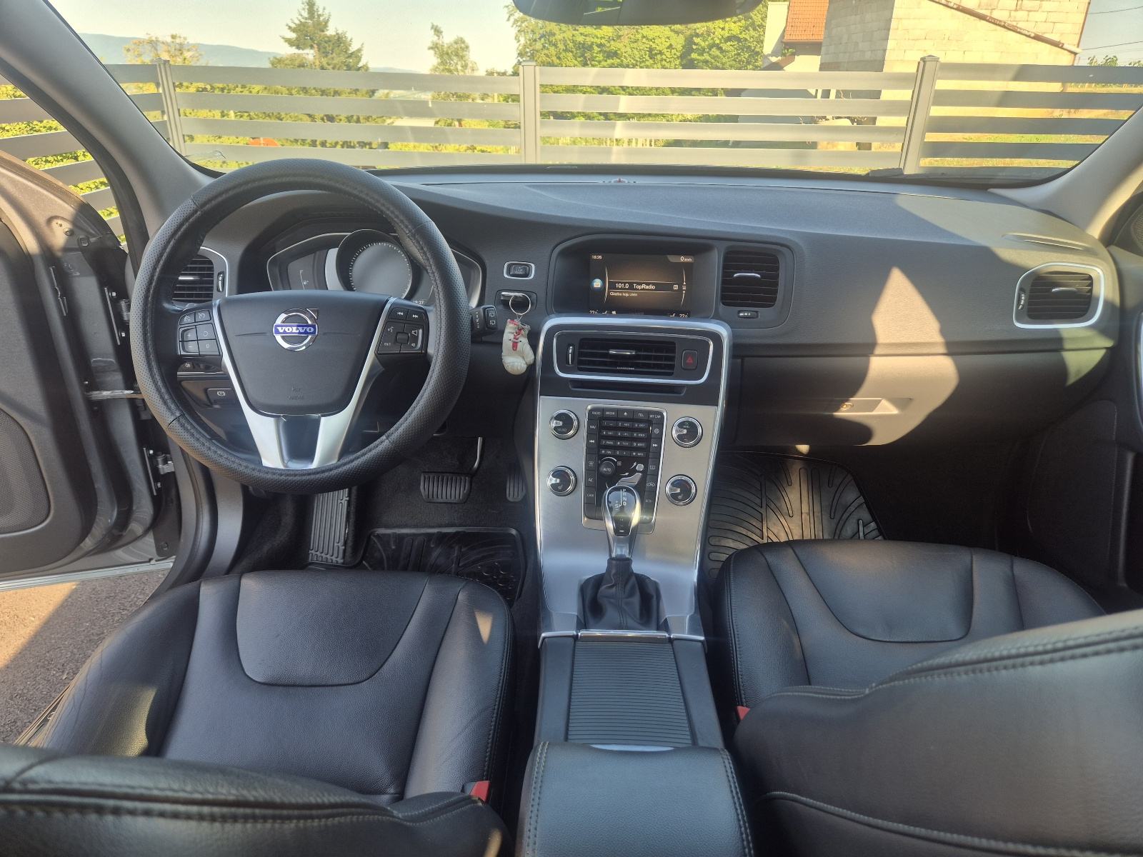 Volvo V60 Cross Country 2.0D automatik, fotografija 4