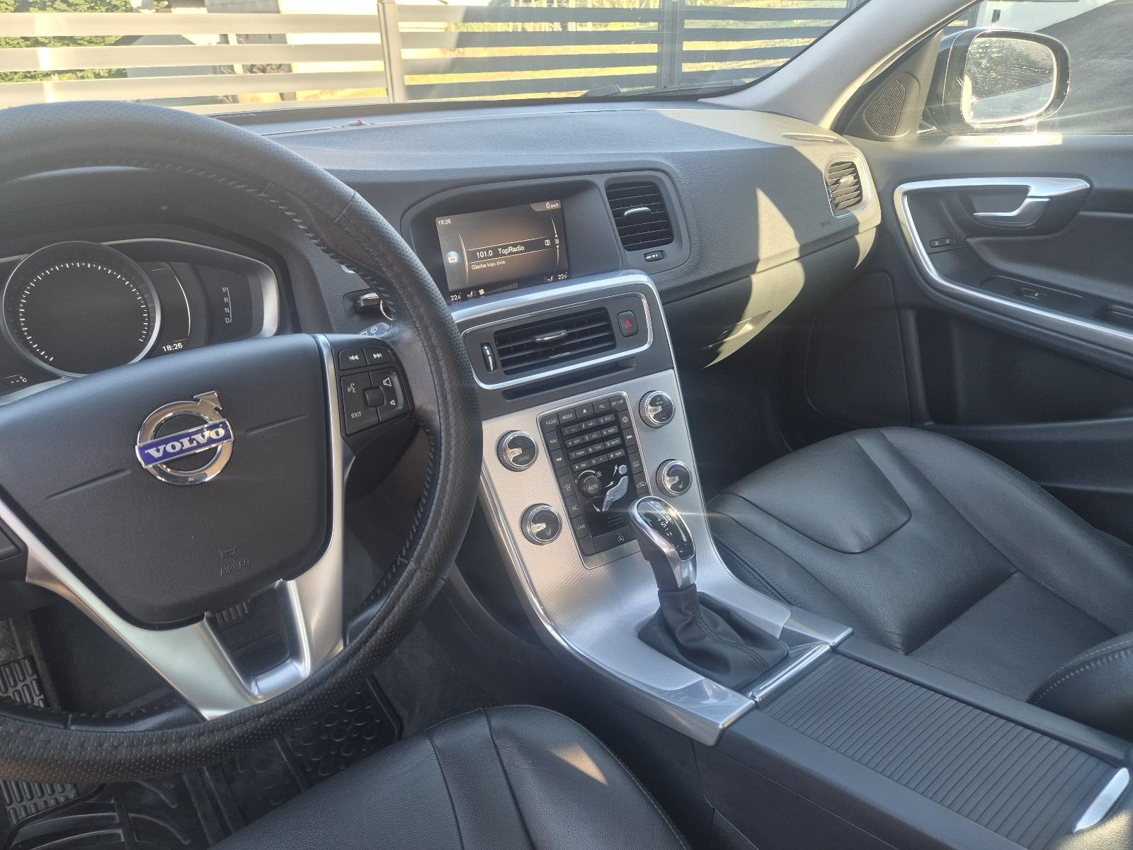 Volvo V60 Cross Country 2.0D automatik, fotografija 2