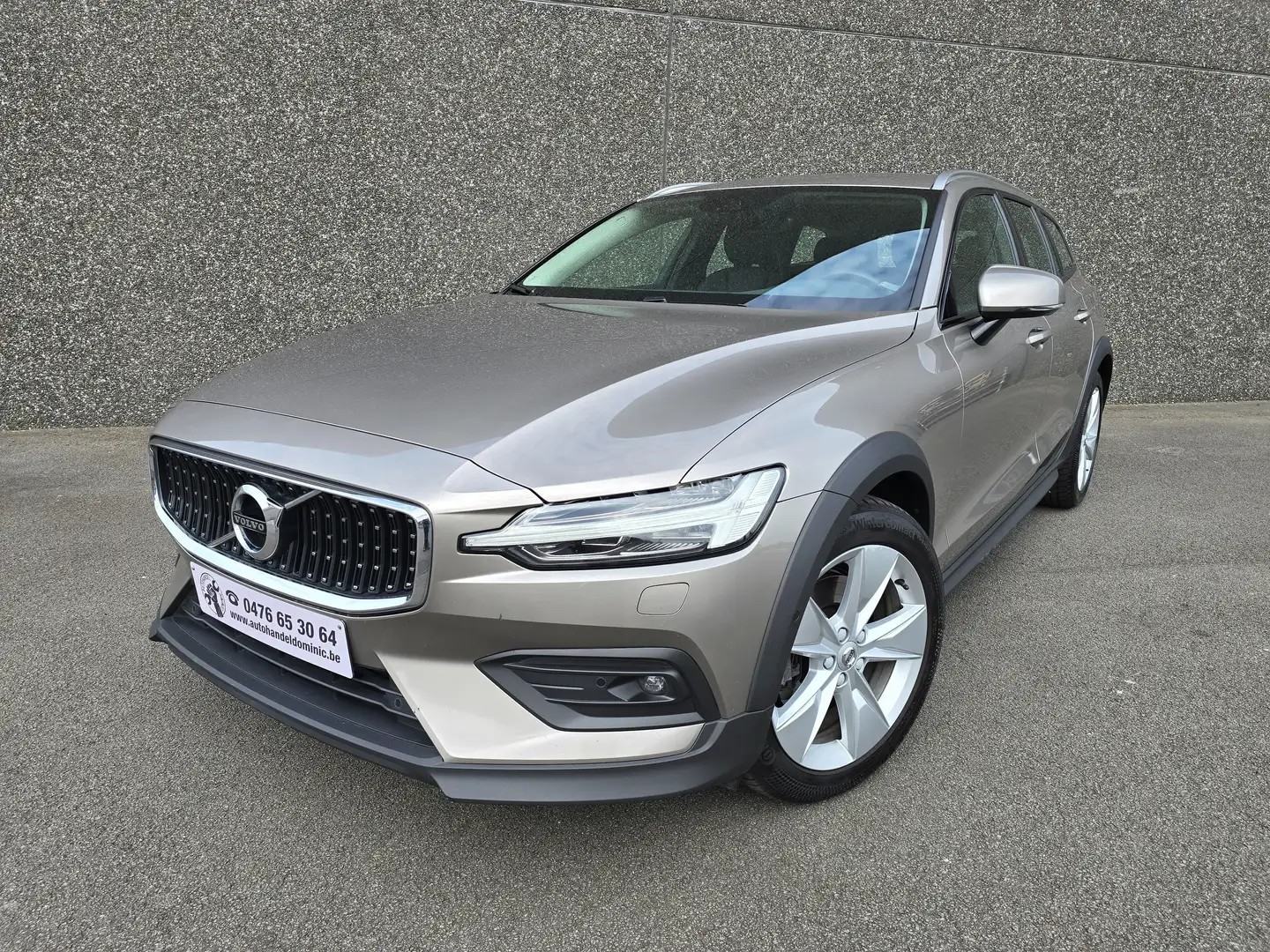 Volvo V60 Cross Country AWD, fotografija 3
