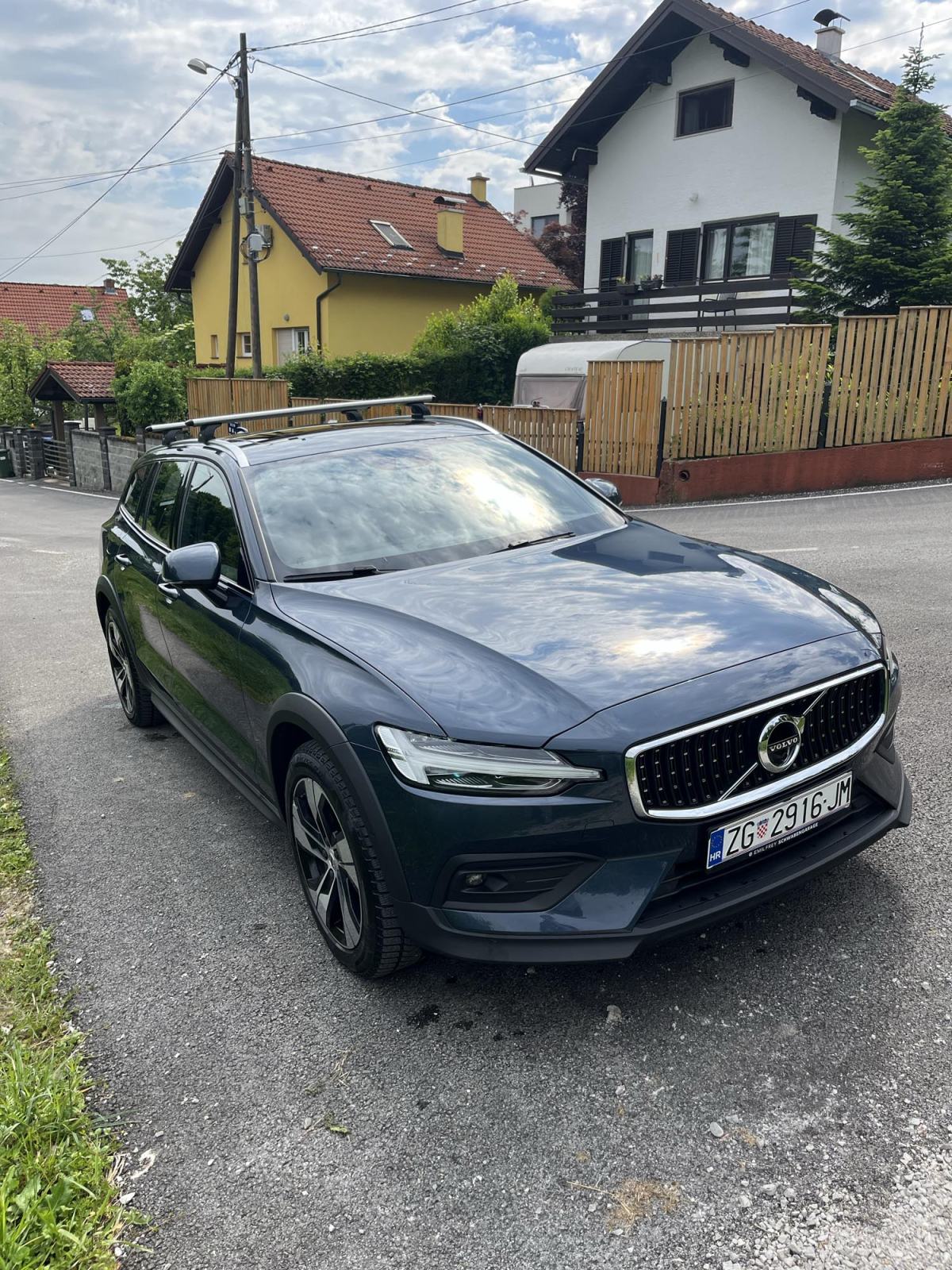 Volvo V60 Cross Country B&W, fotografija 6