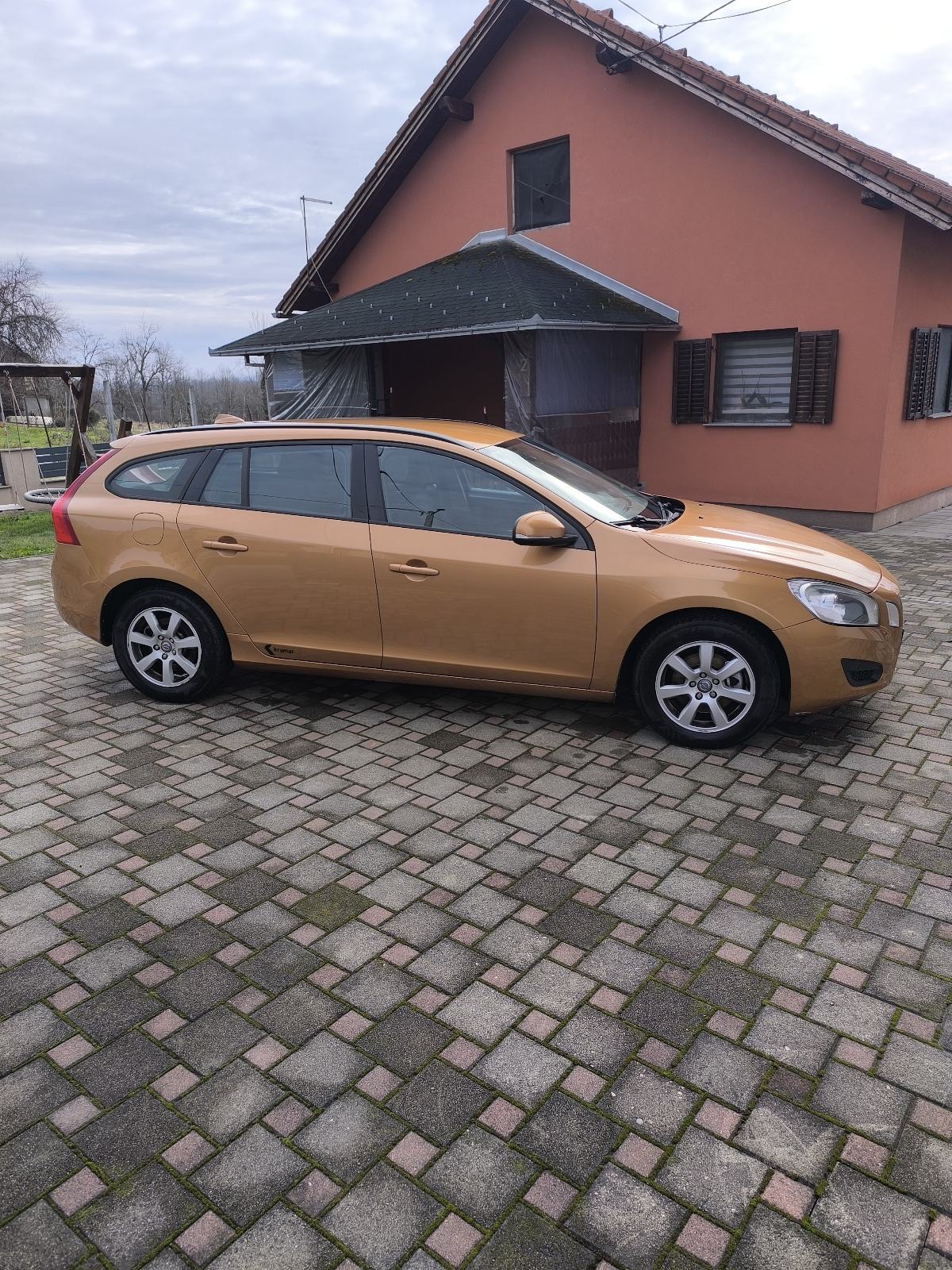 Volvo V60 D2,zamjena za kombi ili N1, fotografija 6