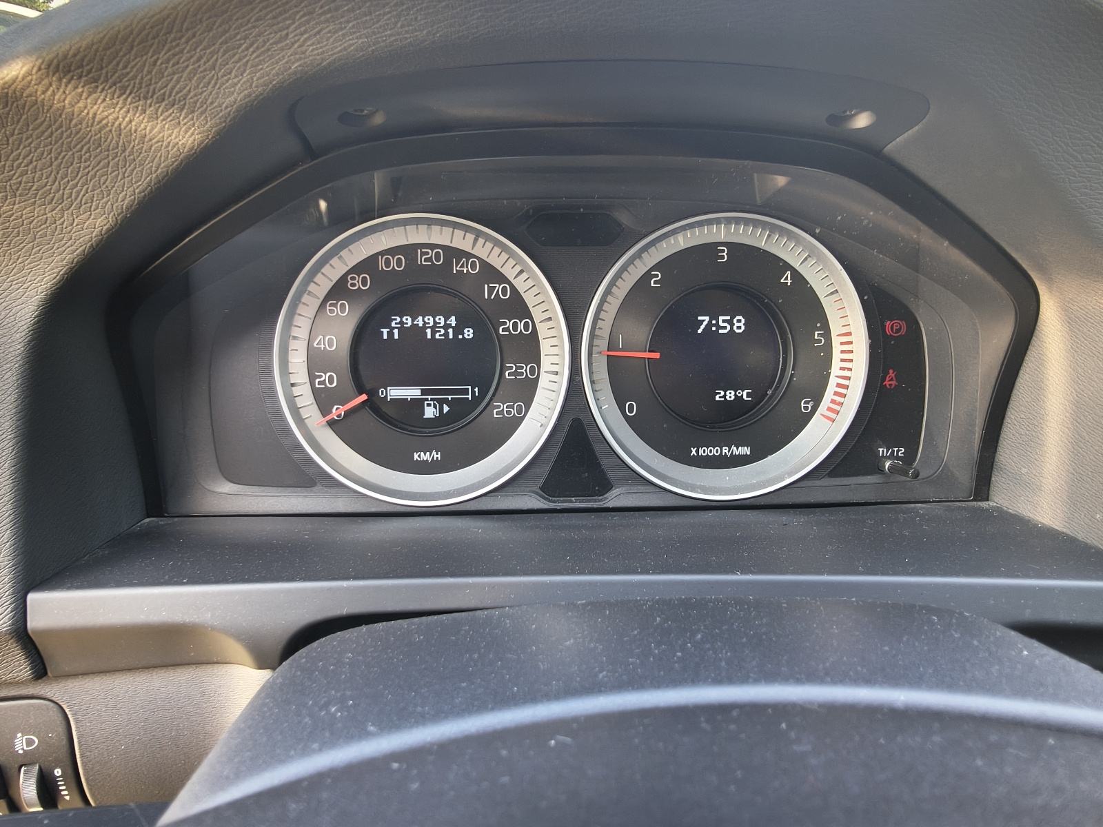 Volvo V60 D2, fotografija 8