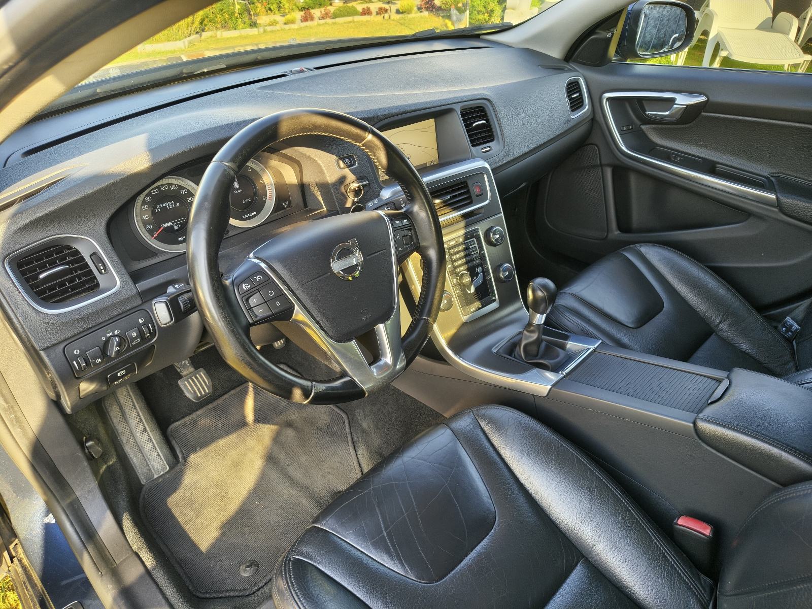 Volvo V60 D2, fotografija 10