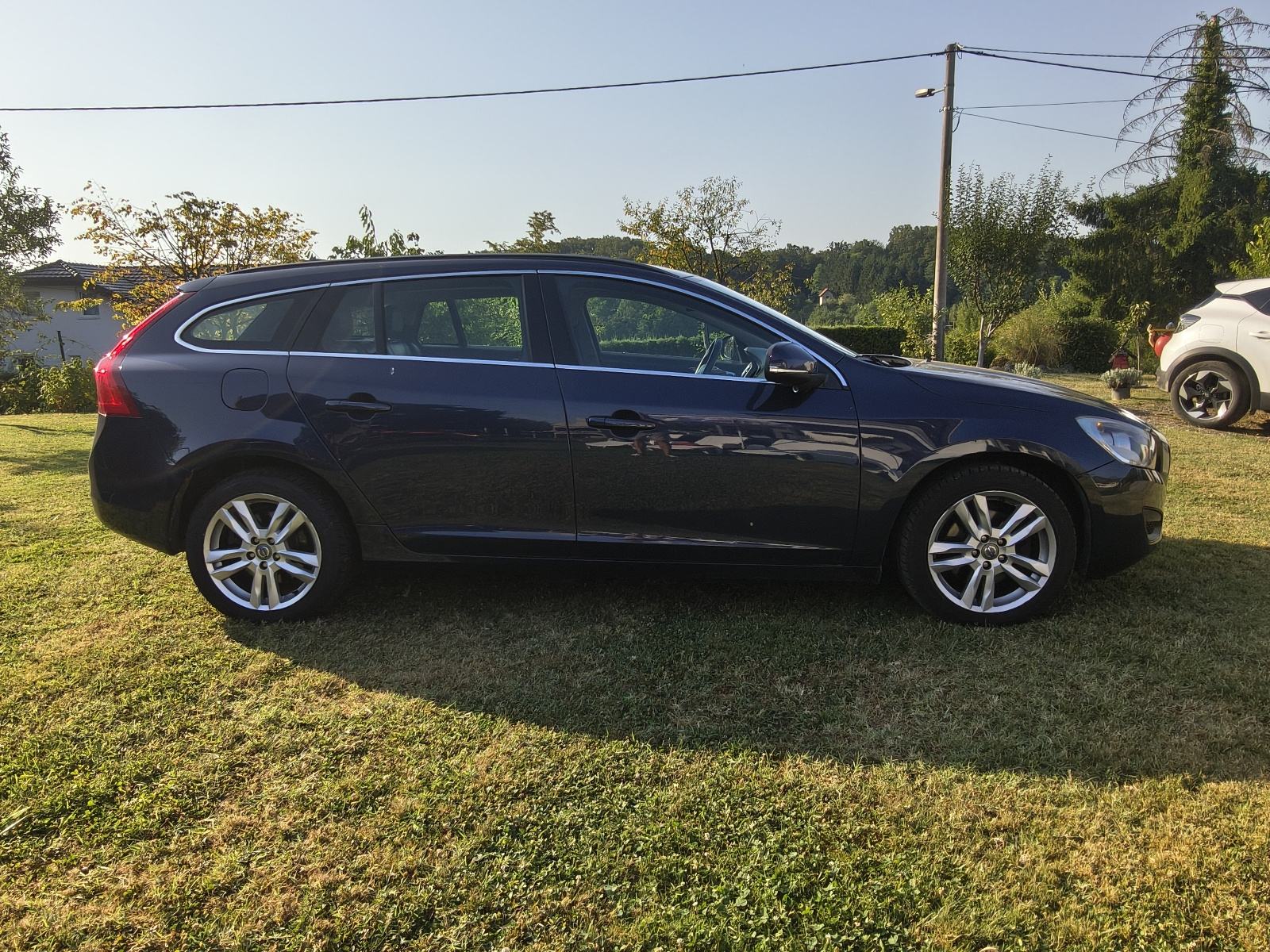 Volvo V60 D2, fotografija 5
