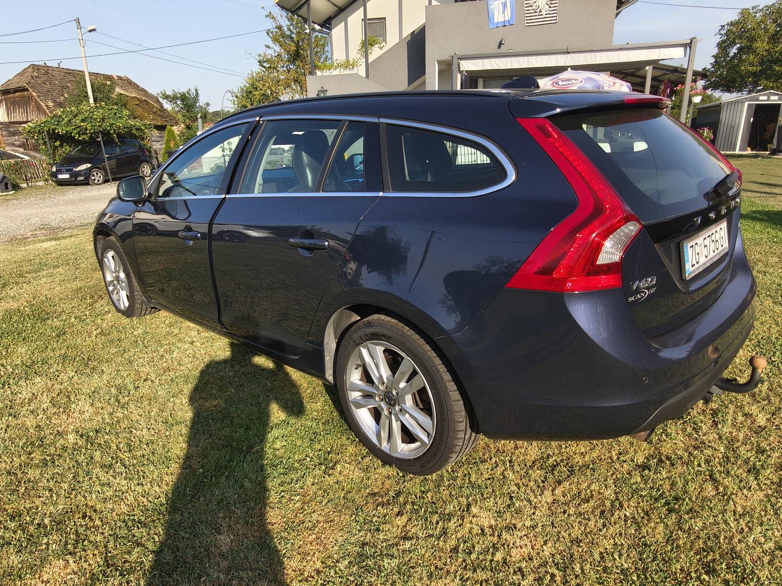 Volvo V60 D2, fotografija 3