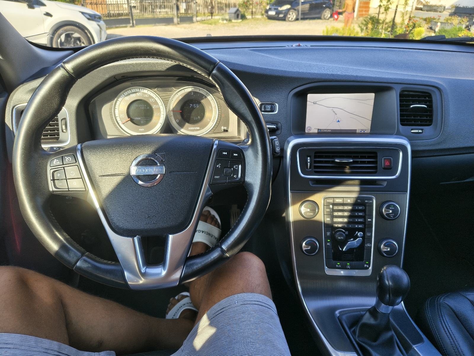 Volvo V60 D2, fotografija 15
