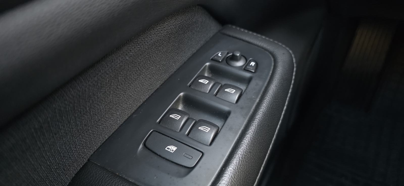 Volvo V60 D3, AUT, FULL LED,VIRTUAL, NAVI, TEMP, REG 10/26, NA IME..., fotografija 11