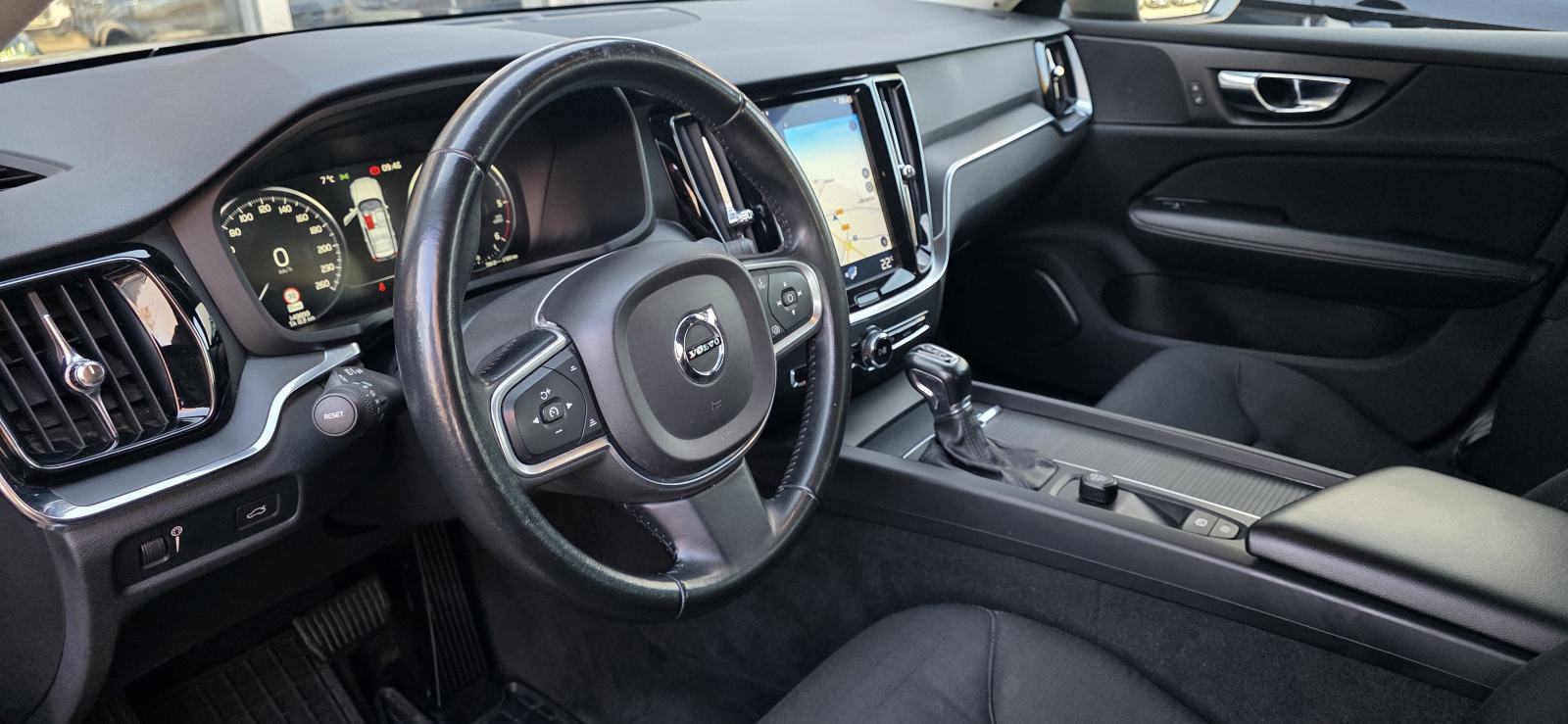 Volvo V60 D3, AUT, FULL LED,VIRTUAL, NAVI, TEMP, REG 10/26, NA IME..., fotografija 12