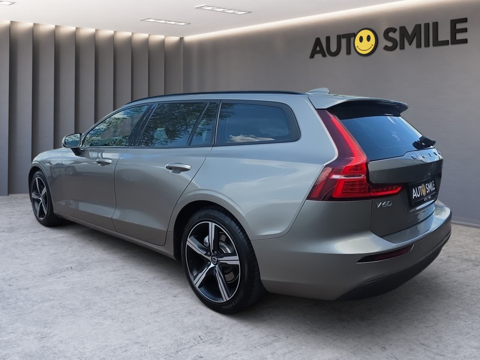 Volvo V60 D3, AUT, FULL LED,VIRTUAL, NAVI, TEMP, REG 10/26, NA IME..., fotografija 3