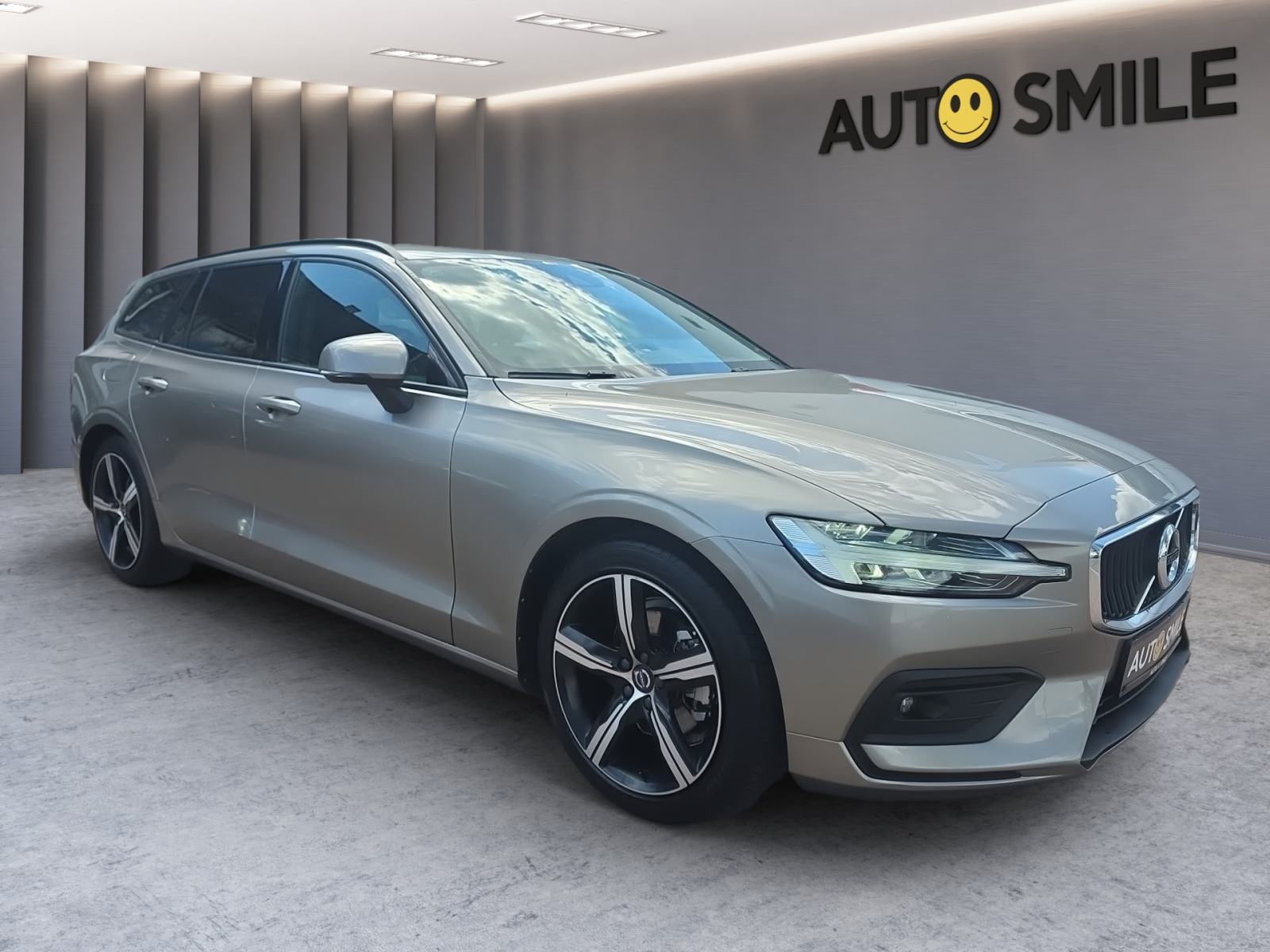 Volvo V60 D3, AUT, FULL LED,VIRTUAL, NAVI, TEMP, REG 10/26, NA IME..., fotografija 7
