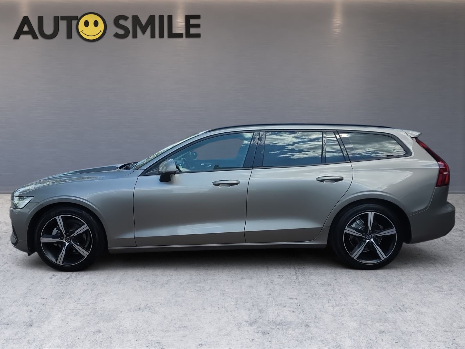 Volvo V60 D3, AUT, FULL LED,VIRTUAL, NAVI, TEMP, REG 10/26, NA IME..., fotografija 2