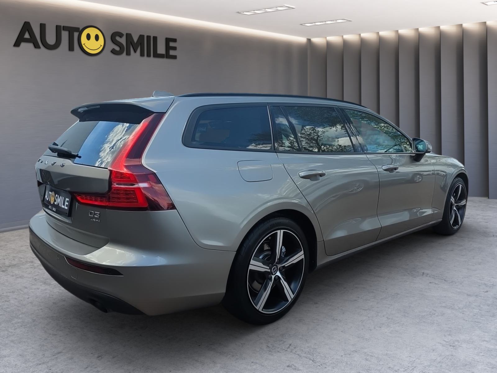 Volvo V60 D3, AUT, FULL LED,VIRTUAL, NAVI, TEMP, REG 10/26, NA IME..., fotografija 6