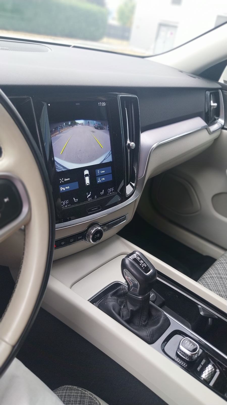 Volvo V60 D3 automatik kupljen u RH , servisna, IZUZETAN, fotografija 10