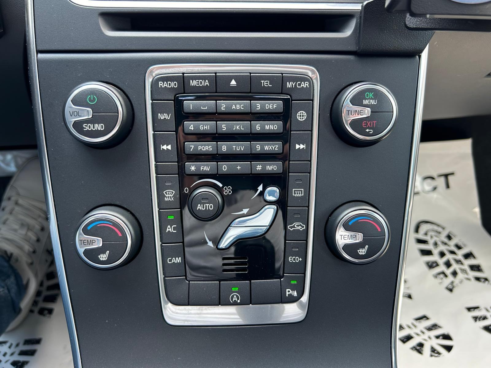 Volvo V60 D3 - AUTOMATIK - VIRTUAL - LED - GARANCIJA - REG.1.GOD. !!!, fotografija 15