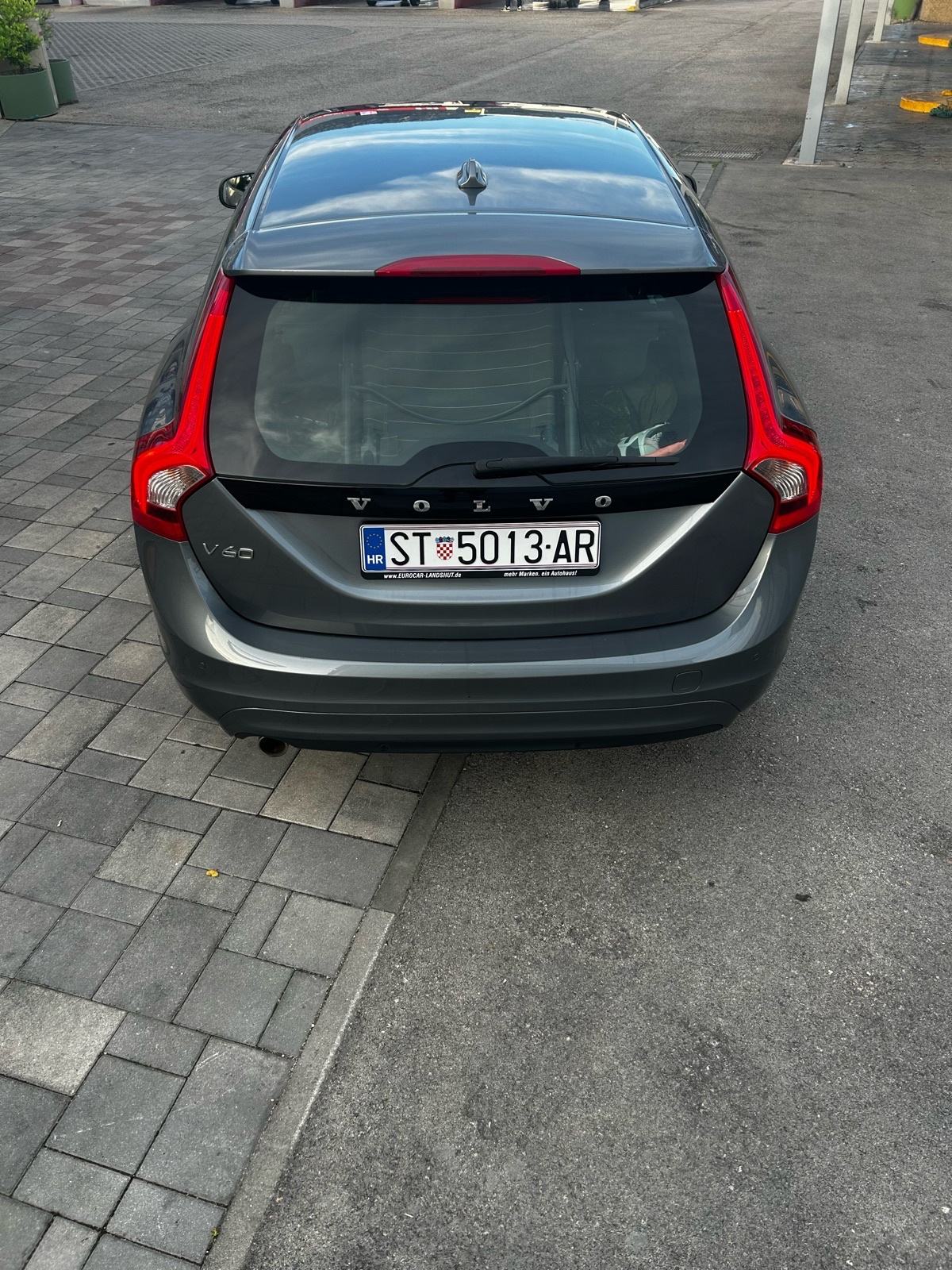 Volvo V60 D3 Business Edition 2017, fotografija 7