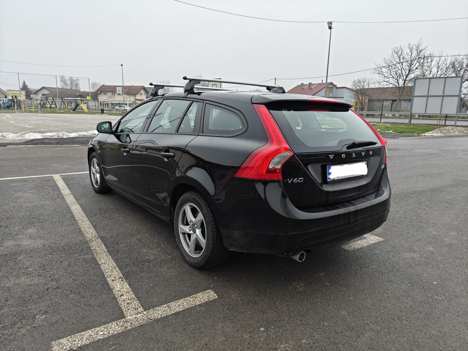 Volvo V60 D3, fotografija 4